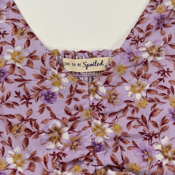 Live to be Spoiled 2 Pc crop top / short set, size XS /S. EUC condition - Picture 8 of 10